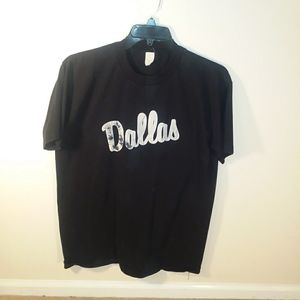 G128, BIGGER, DALLAS, Black Tee looks like xlg